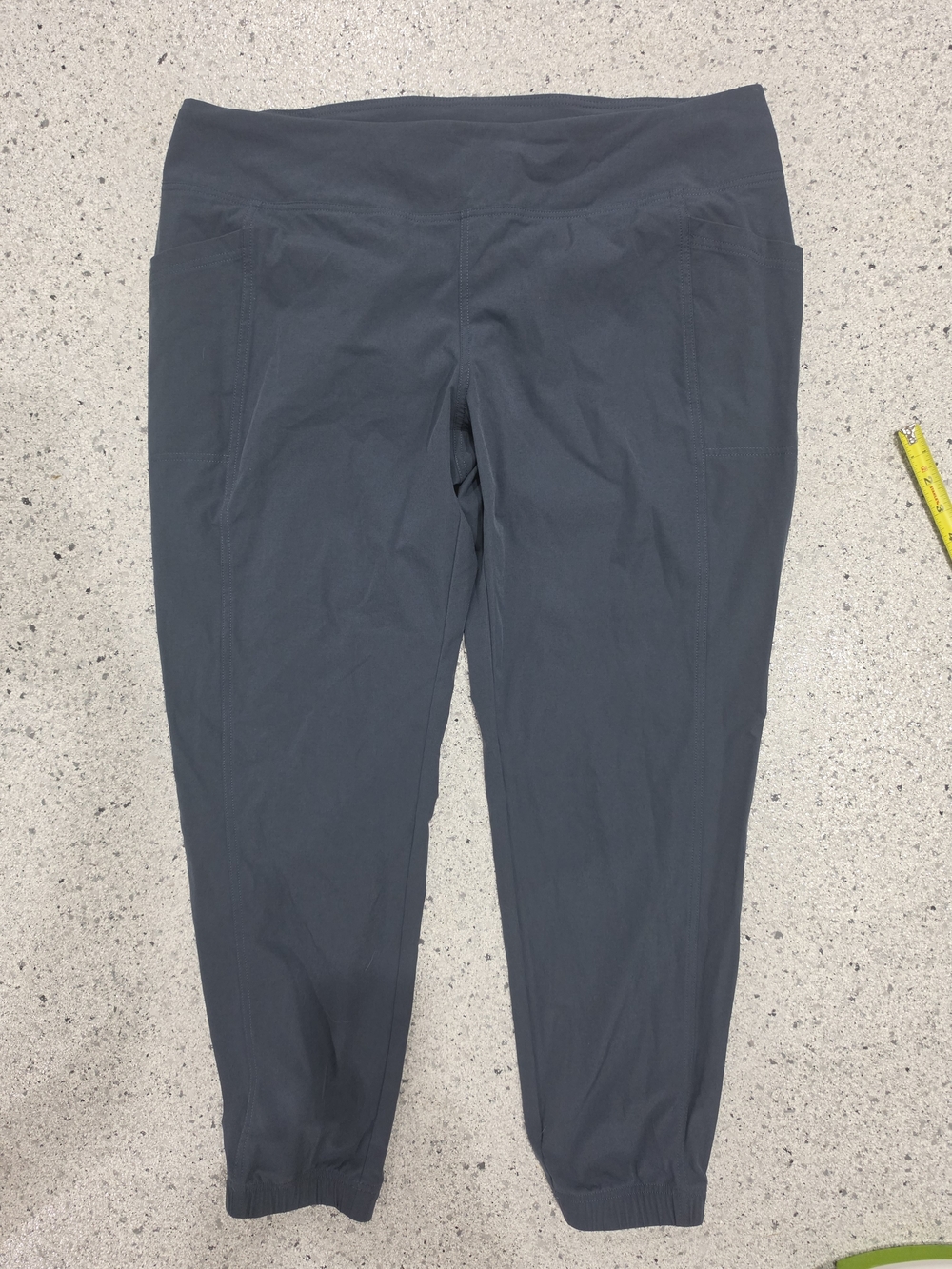 KÜHL Women’s XL Regular Pull On Ankle Jogger Pants Charcoal Gray Hiking